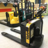 Electric Pallet Truck Yale MPB040 4000 lbs - Image 4