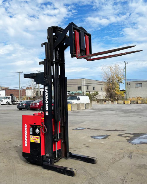 Chariot élévateur Reach Raymond 20I-R30TT - FORKLIFT PLUS