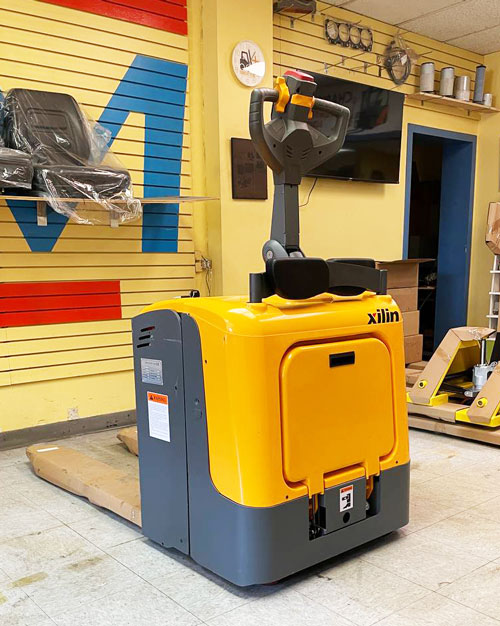 WP 3235-45 Electric Pallet Jack 4500lb, 4 x 6V 180AH Wet Cell Battery, Forklifts