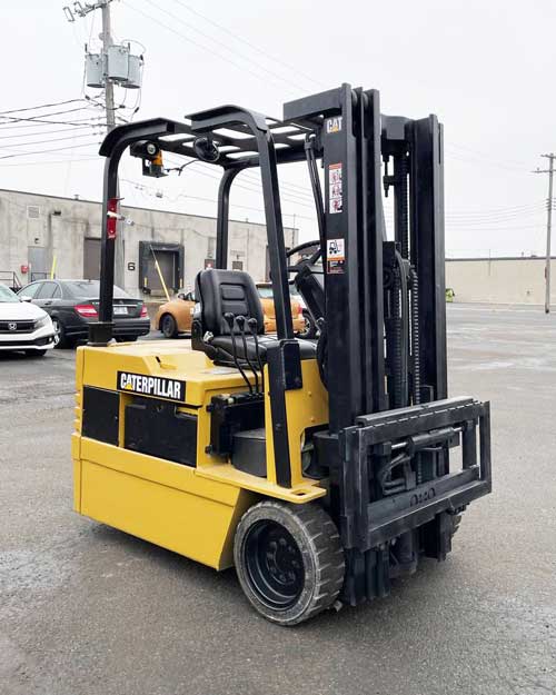 Cat Electric Forklift EP15T