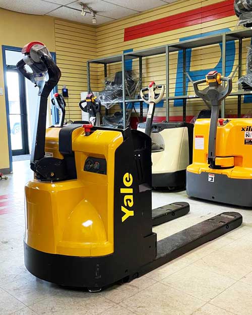 Yale MPB045 electric pallet truck