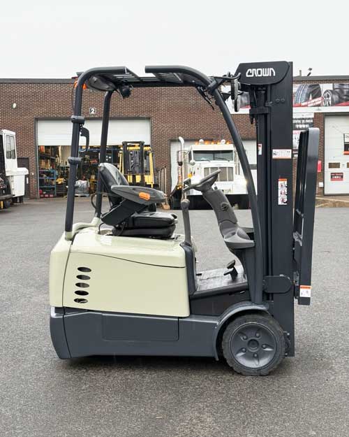 Forklift Crown SC 5200